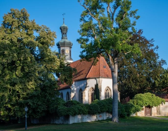 Die spätgotische Ulrichskapelle des Klosters Adelberg, erbaut Anfang des 16. Jahrhunderts. Die große Klosterkirche wurde 1525 im Bauernkrieg zerstört und nach der Reformation vollends abgebrochen (Foto: Berthold Hänssler)