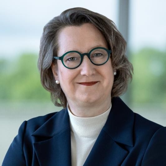 Dr. Martina Spichal-Mößner Dr. Martina Spichal-Mößner